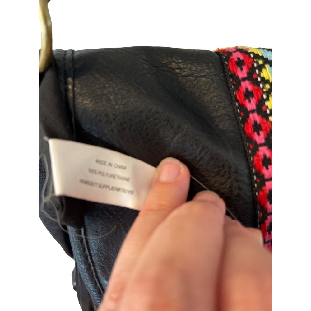 Arizona Jean Co Black Faux Leather Crossbody Bag Fringe / Boho Embroidered M Siz - Picture 10 of 11